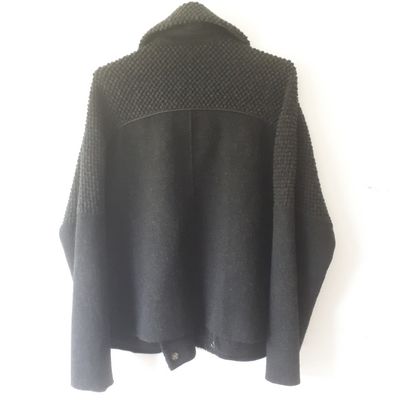 Vince Women's Sherpa Boucle Coat Sz Large Peacoat - Picture 5 of 8